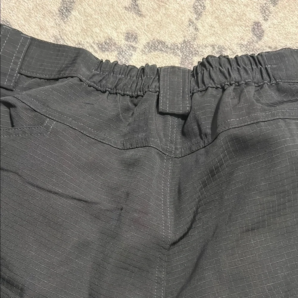 Men's Gray Cargo Shorts